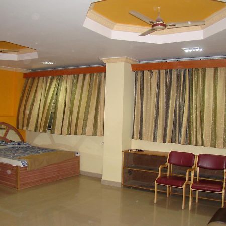 Sreeniketanam Lodge Mādhavaram 외부 사진
